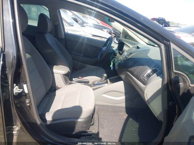 45878161 :رقم المزاد ، 3KPFK4A74HE054573 vin ، 2017 Kia Forte Lx مزاد بيع