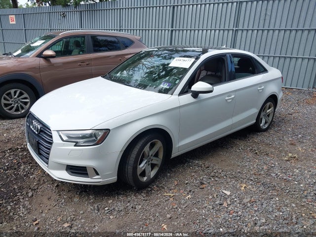 2017 Audi A3 Premium მანქანა იყიდება აუქციონზე, vin: WAUB8GFF8H1051738, აუქციონის ნომერი: 45878177