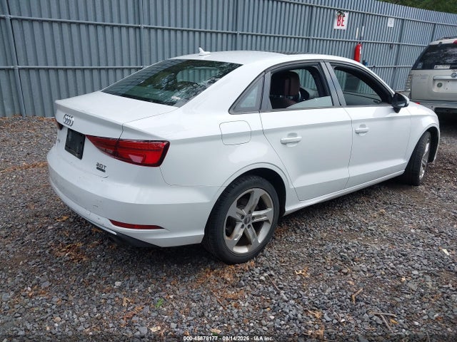 2017 Audi A3 Premium მანქანა იყიდება აუქციონზე, vin: WAUB8GFF8H1051738, აუქციონის ნომერი: 45878177