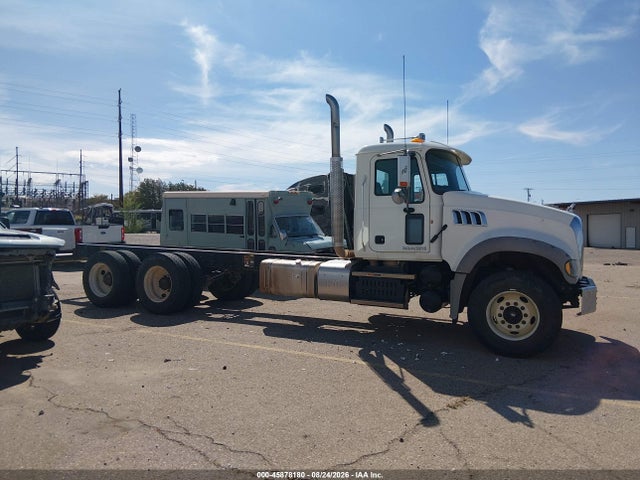 Продаж на аукціоні авто 2013 Mack 700 Gu700, vin: 1M2AX07C4DM015563, номер лоту: 45878180