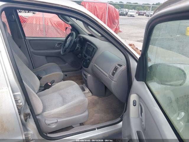 45878183 :رقم المزاد ، 4F2YU06131KM04598 vin ، 2001 Mazda Tribute Dx مزاد بيع