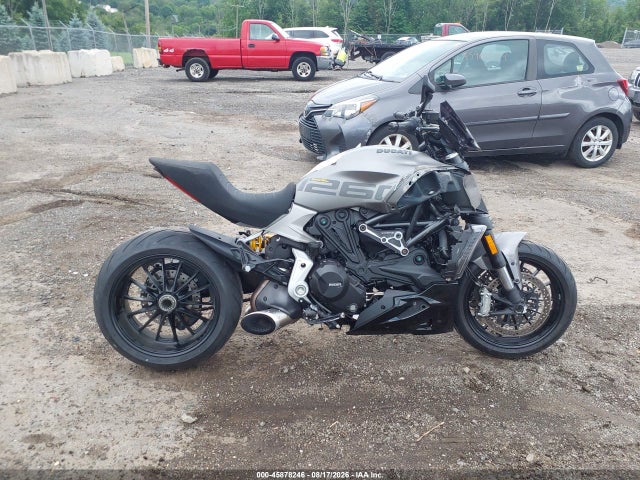 Ducati Diavel 1260 S 2019 ZDMGAHRW8KB001670 Image 13