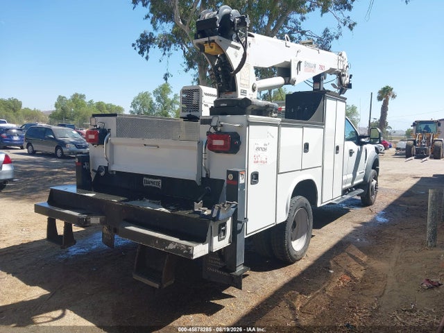 Ford F-550 Chassis Xl 2019 1FD0X5HT2KEC16389 Image 4