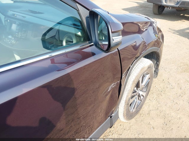 Toyota Rav4 Xle 2018 2T3RFREV4JW720672 Image 19