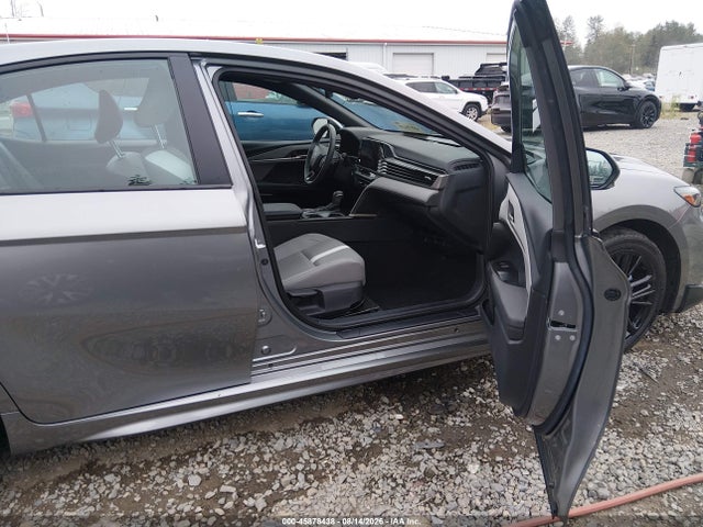 Toyota CAMRY SE 2025 4T1DBADK1SU501371 Image 5