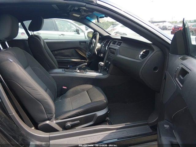 2010 Ford Mustang V6/v6 Premium მანქანა იყიდება აუქციონზე, vin: 1ZVBP8EN0A5128604, აუქციონის ნომერი: 45878496