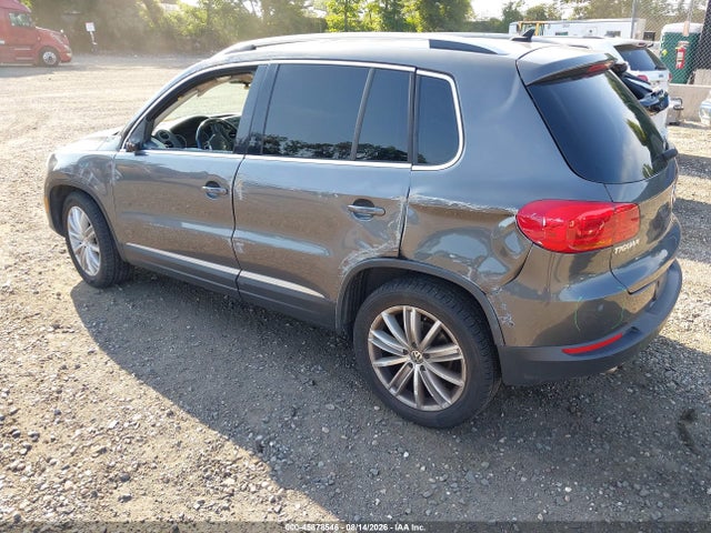 2012 Volkswagen Tiguan Se მანქანა იყიდება აუქციონზე, vin: WVGAV7AX0CW088393, აუქციონის ნომერი: 45878546