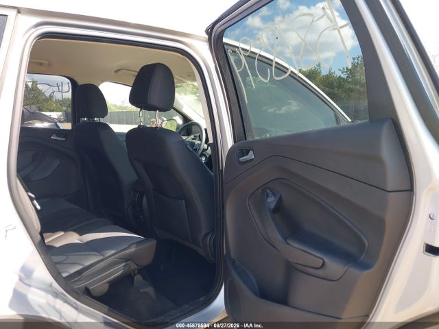 Продажа на аукционе авто 2017 Ford Escape Se, vin: 1FMCU9GD0HUE82743, номер лота: 45878594
