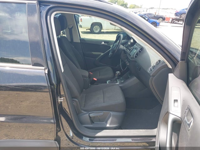 Продажа на аукционе авто 2017 Volkswagen Tiguan 2.0t/2.0t S, vin: WVGAV7AX9HK054497, номер лота: 45878595