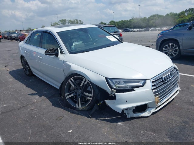 Aukcja sprzedaży 2018 Audi A4 2.0t Premium/2.0t Tech Premium, vin: WAUENAF45JA021541, numer aukcji: 45878609