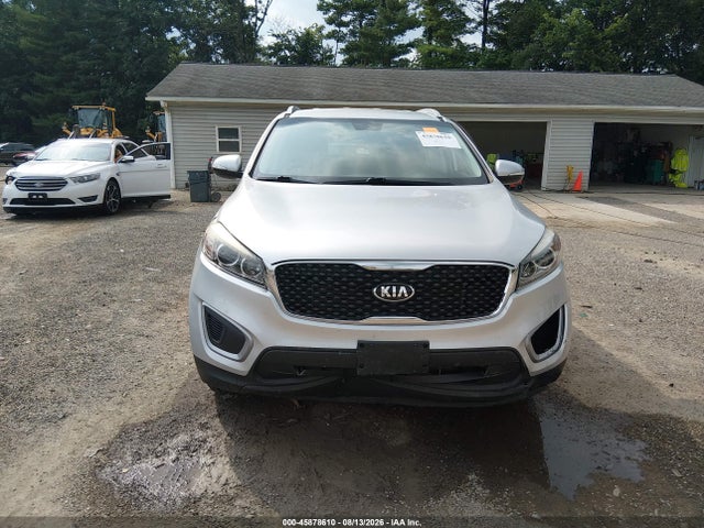 45878610 :رقم المزاد ، 5XYPG4A36HG330516 vin ، 2017 Kia Sorento 2.4l Lx مزاد بيع