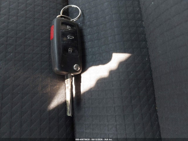 45878639 :رقم المزاد ، 3VWD17AJ9FM228449 vin ، 2015 Volkswagen Jetta 1.8t Se مزاد بيع