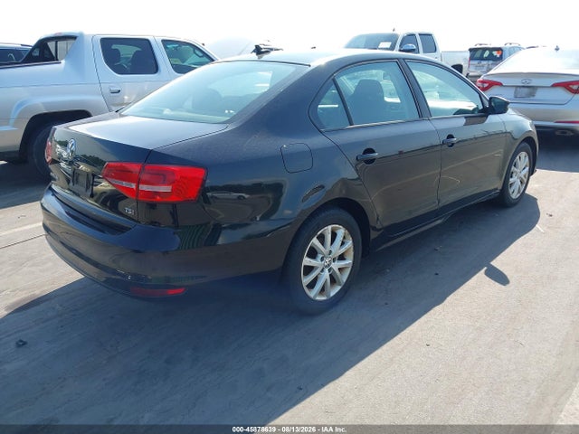 45878639 :رقم المزاد ، 3VWD17AJ9FM228449 vin ، 2015 Volkswagen Jetta 1.8t Se مزاد بيع