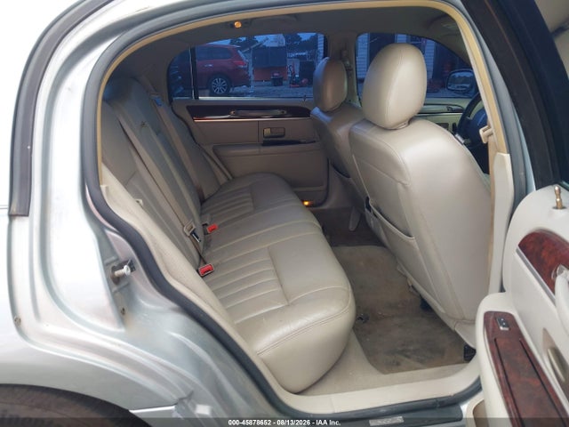 Продажа на аукционе авто 2006 Lincoln Town Car Signature, vin: 1LNHM81V56Y648892, номер лота: 45878652