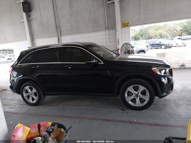 45878661 :رقم المزاد ، WDC0G4JB8JV057032 vin ، 2018 Mercedes-benz Glc 300 مزاد بيع