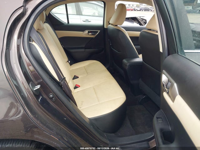 Lexus CT 200H 2014 JTHKD5BHXE2178036 Image 8