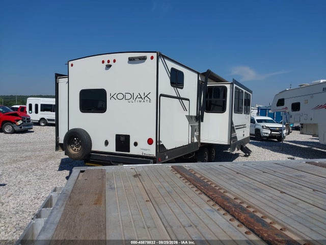 45878832 :رقم المزاد ، 4YDTKDR22NJ974192 vin ، 2022 Keystone Kodiak Ultra Lite مزاد بيع