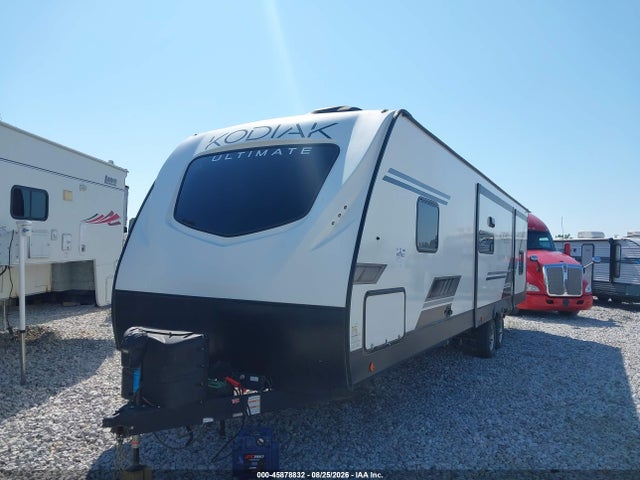 45878832 :رقم المزاد ، 4YDTKDR22NJ974192 vin ، 2022 Keystone Kodiak Ultra Lite مزاد بيع