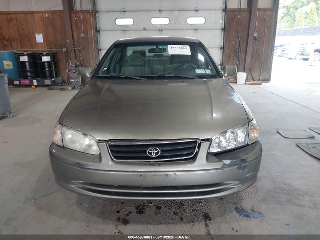 Продажа на аукционе авто 2001 Toyota Camry Le, vin: 4T1BG22K81U048351, номер лота: 45878861