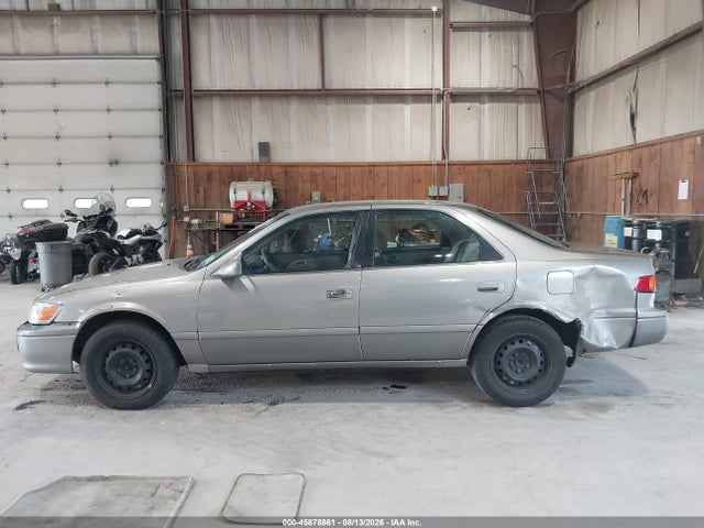Продажа на аукционе авто 2001 Toyota Camry Le, vin: 4T1BG22K81U048351, номер лота: 45878861
