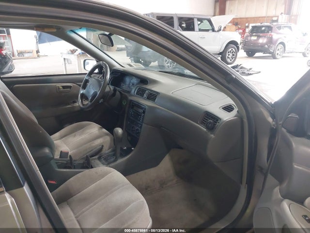Продажа на аукционе авто 2001 Toyota Camry Le, vin: 4T1BG22K81U048351, номер лота: 45878861