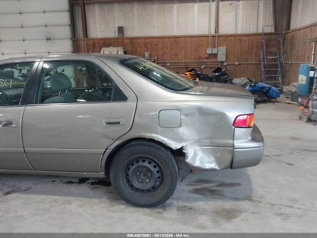 Продажа на аукционе авто 2001 Toyota Camry Le, vin: 4T1BG22K81U048351, номер лота: 45878861