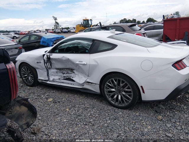 45878865 :رقم المزاد ، 1FA6P8CF6R5422154 vin ، 2024 Ford Mustang Gt Premium Fastback مزاد بيع