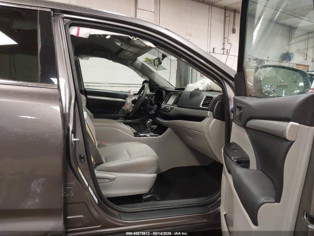 Aukcja sprzedaży 2016 Toyota Highlander Le Plus V6, vin: 5TDBKRFH2GS303521, numer aukcji: 45878913