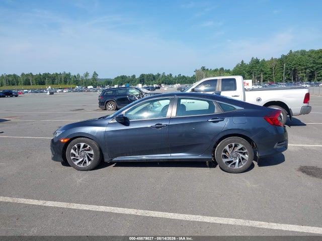 45879027 :رقم المزاد ، 2HGFC2F77HH541315 vin ، 2017 Honda Civic Ex مزاد بيع