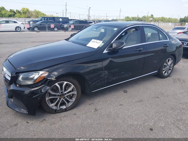 45879137 :رقم المزاد ، 55SWF4JBXGU114811 vin ، 2016 Mercedes-benz C 300 مزاد بيع