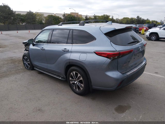 5TDHZRBH5NS214647 Toyota Highlander Xle