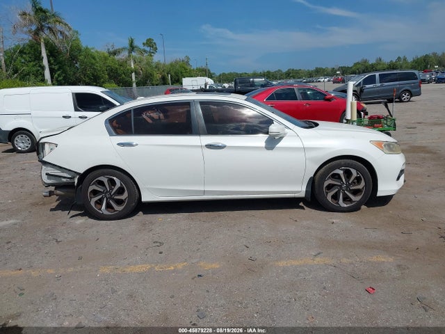 Продаж на аукціоні авто 2017 Honda Accord Ex-l, vin: 1HGCR2F85HA125305, номер лоту: 45879228