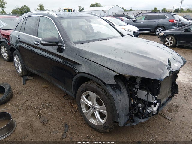 45879327 :رقم المزاد ، WDC0G4KB2HF221992 vin ، 2017 Mercedes-benz Glc 300 4matic مزاد بيع