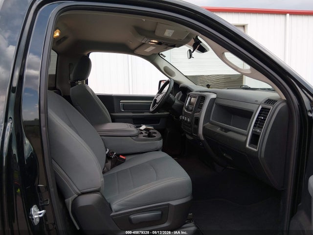45879328 :رقم المزاد ، 3C6JR7DT1HG531083 vin ، 2017 Ram 1500 Tradesman  4x4 8' Box مزاد بيع