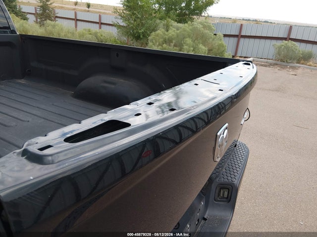 45879328 :رقم المزاد ، 3C6JR7DT1HG531083 vin ، 2017 Ram 1500 Tradesman  4x4 8' Box مزاد بيع