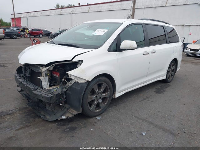Продажа на аукционе авто 2018 Toyota Sienna Se 8 Passenger, vin: 5TDXZ3DCXJS917276, номер лота: 45879349