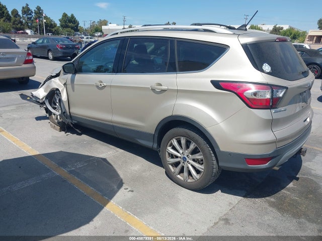 Ford Escape Titanium 2018 1FMCU0J99JUA57155 Image 3