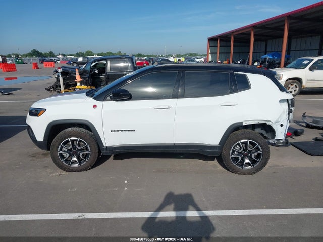 2025 Jeep Compass Trailhawk 4x4 მანქანა იყიდება აუქციონზე, vin: 3C4NJDDN2ST543825, აუქციონის ნომერი: 45879533