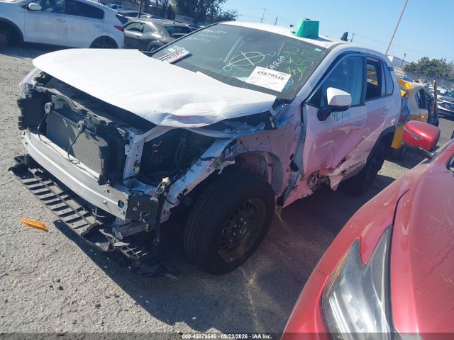 Toyota RAV4 LE 2025 2T3K1RFVXSW437340 Image 2