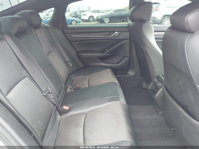 1HGCV1F30NA040605 Honda Accord Sport