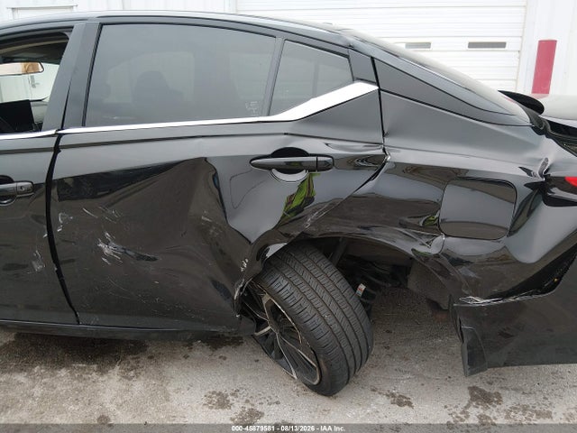 45879581 :رقم المزاد ، 1N4BL4CV9PN300590 vin ، 2023 Nissan Altima Sr Fwd مزاد بيع