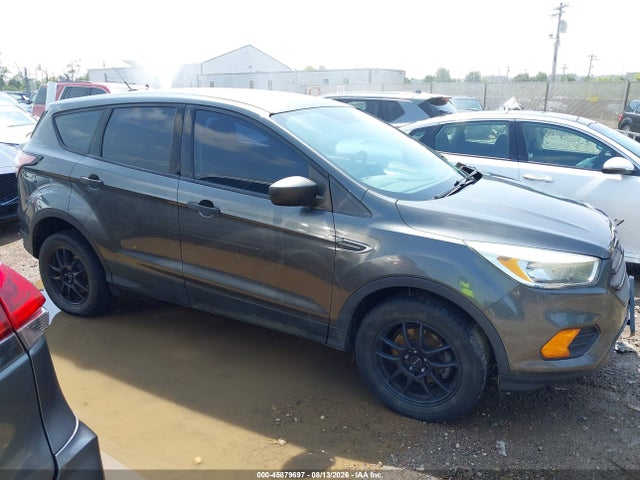 Продаж на аукціоні авто 2017 Ford Escape S, vin: 1FMCU0F74HUA48249, номер лоту: 45879697