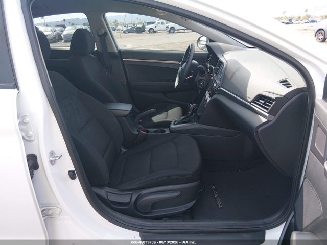 Hyundai ELANTRA SE 2019 5NPD74LF3KH472977 Image 5