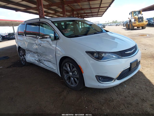 2018 Chrysler Pacifica Limited მანქანა იყიდება აუქციონზე, vin: 2C4RC1GG9JR132527, აუქციონის ნომერი: 45879754