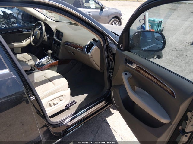 2010 Audi Q5 3.2 Premium მანქანა იყიდება აუქციონზე, vin: WA1LKAFP9AA031139, აუქციონის ნომერი: 45879766