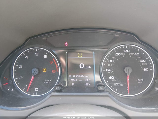 2010 Audi Q5 3.2 Premium მანქანა იყიდება აუქციონზე, vin: WA1LKAFP9AA031139, აუქციონის ნომერი: 45879766