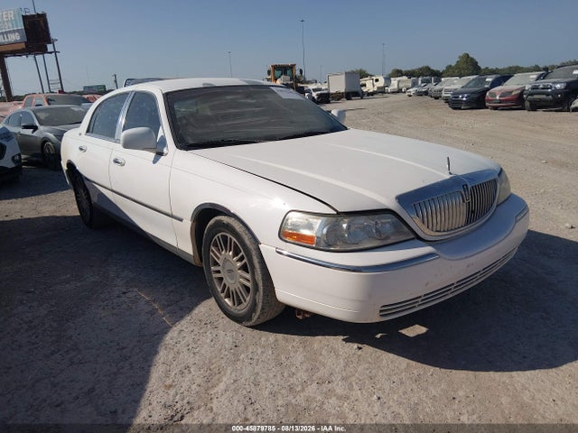 2008 Lincoln Town Car Signature Limited მანქანა იყიდება აუქციონზე, vin: 2LNHM82V68X659837, აუქციონის ნომერი: 45879785
