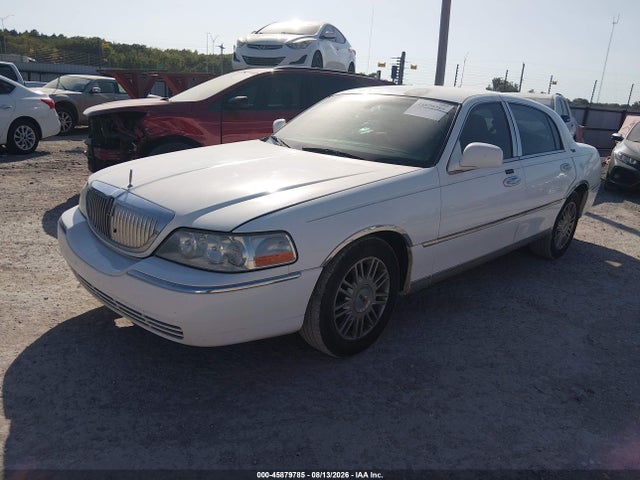 Продажа на аукционе авто 2008 Lincoln Town Car Signature Limited, vin: 2LNHM82V68X659837, номер лота: 45879785