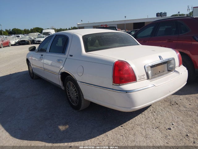 Продажа на аукционе авто 2008 Lincoln Town Car Signature Limited, vin: 2LNHM82V68X659837, номер лота: 45879785