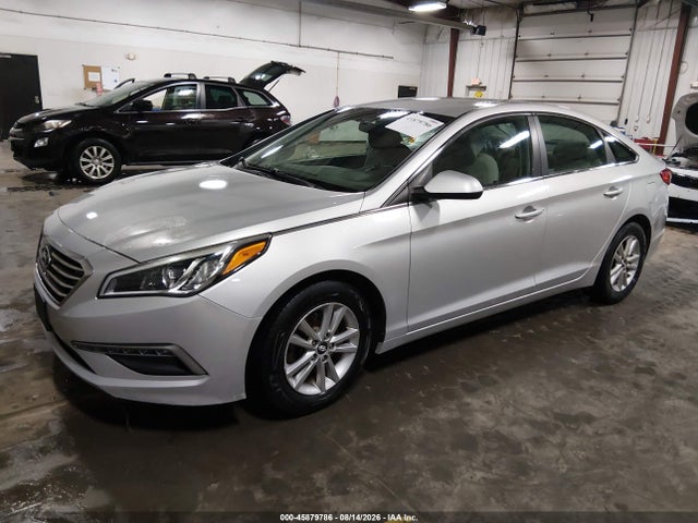 2015 Hyundai Sonata Se მანქანა იყიდება აუქციონზე, vin: 5NPE24AF9FH063300, აუქციონის ნომერი: 45879786